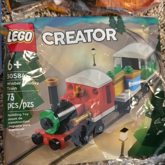 LEGO Creator Train, Jurassic World, and Star Wars Set - Picture 4 of 4
